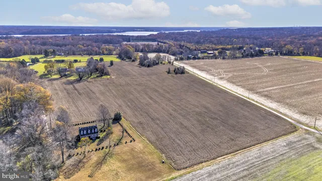 view of a tennis court