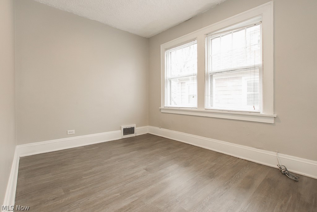 17705 Winslow Road Cleveland, OH 44120 - Photo 15 of 32 Gallery Image 15