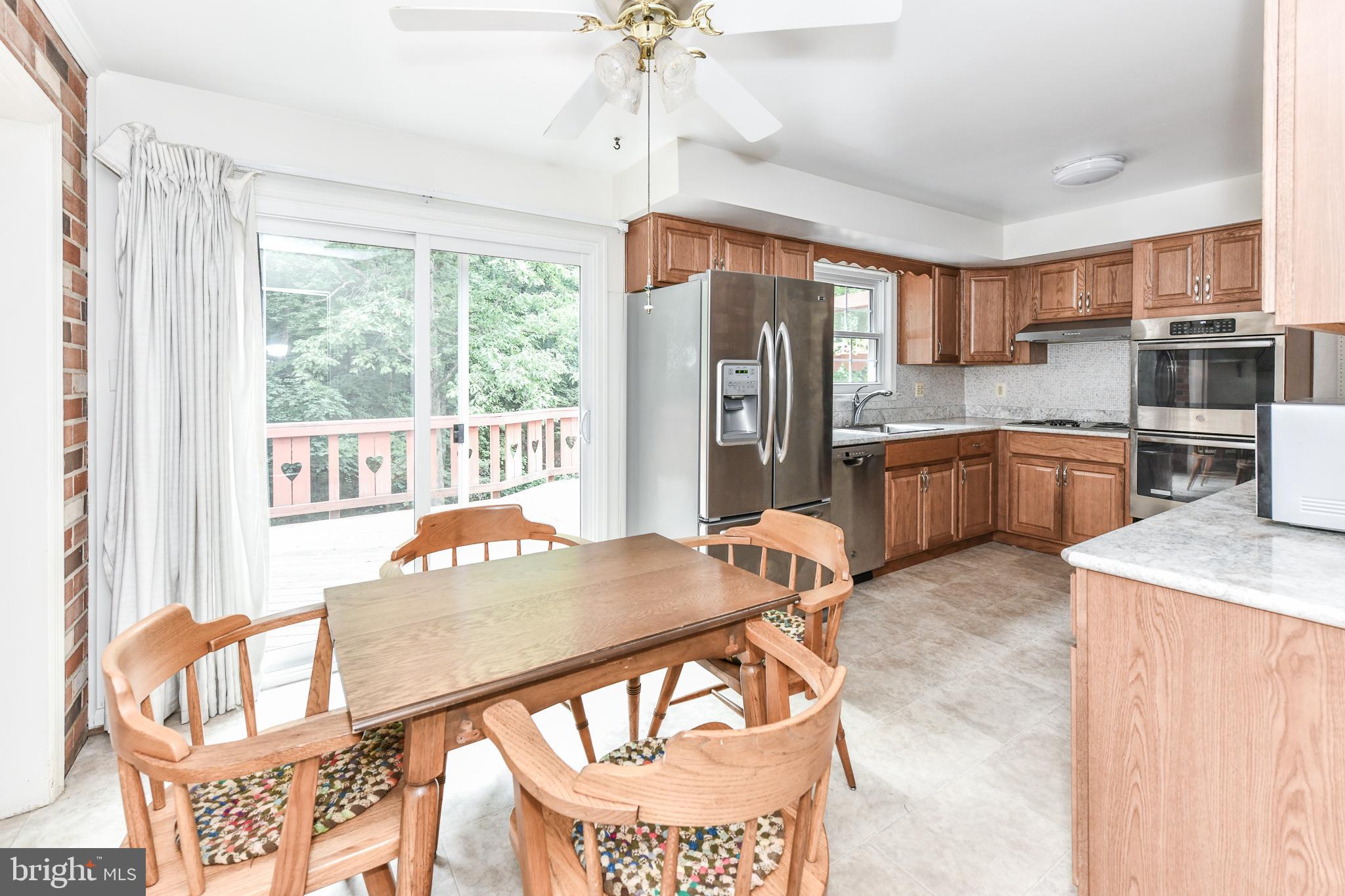 6614 Red Jacket Road Springfield, VA 22152 - Photo 7 of 26