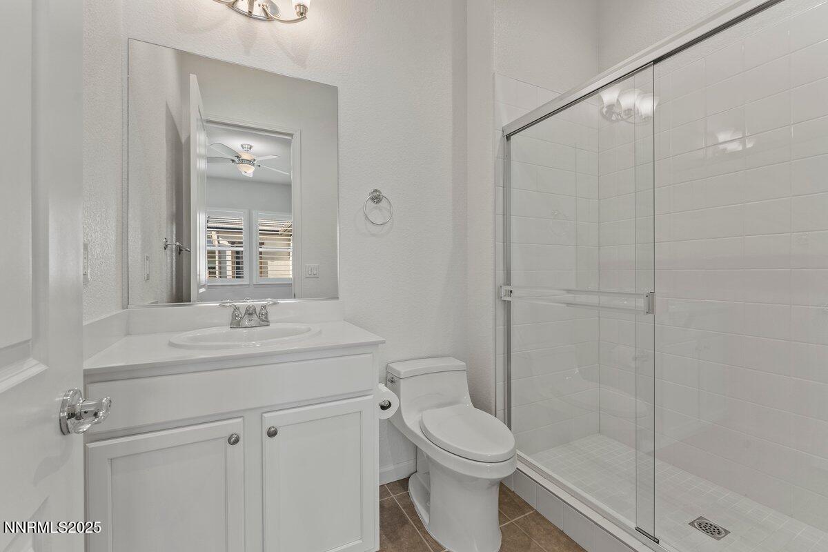 2250 Trakehner Lane Reno, NV 89521 - Photo 26 of 51 Bathroom En Suite