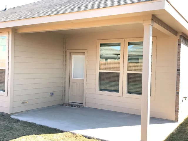 $2,150 | 216 Sunken Meadow Court, Denton, TX 76210