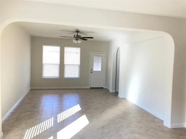 $2,150 | 216 Sunken Meadow Court, Denton, TX 76210