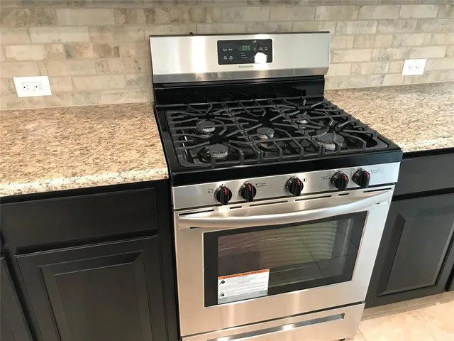 $2,150 | 216 Sunken Meadow Court, Denton, TX 76210