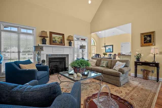 $695,000 | 825 Dennis Avenue, Jasper, TN 37347