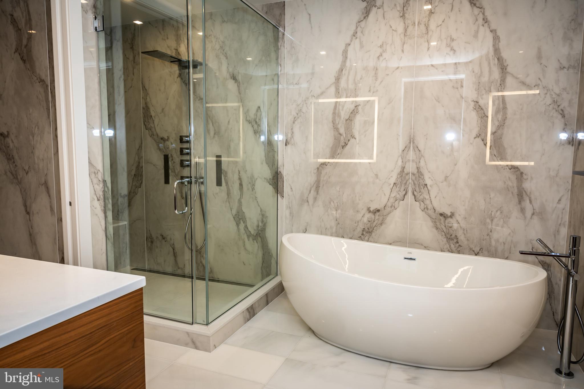 1911 Walnut Street, Unit 2701 Philadelphia, PA 19103 - Photo 7 of 20