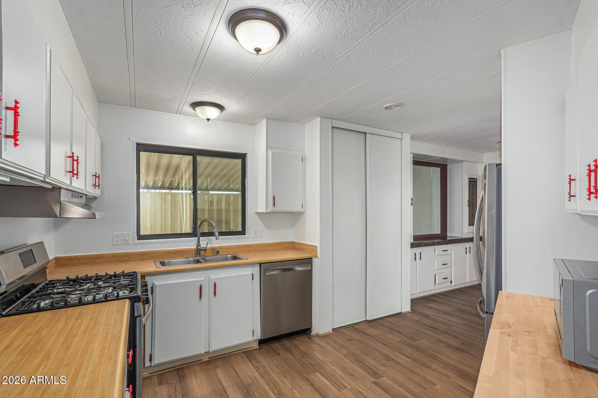 3300 East Broadway Road, Unit 121 Mesa, AZ 85204 - Photo 11 of 28 Kitchen