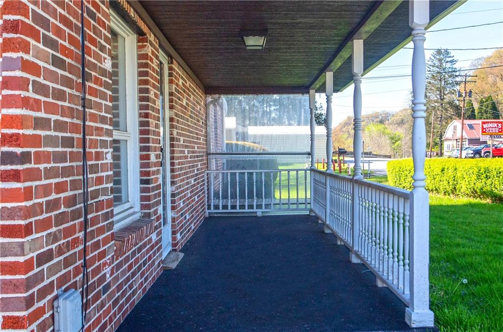 2693 River Road Vandergrift, PA 15690 - Photo 2 of 47 Gallery Image 2