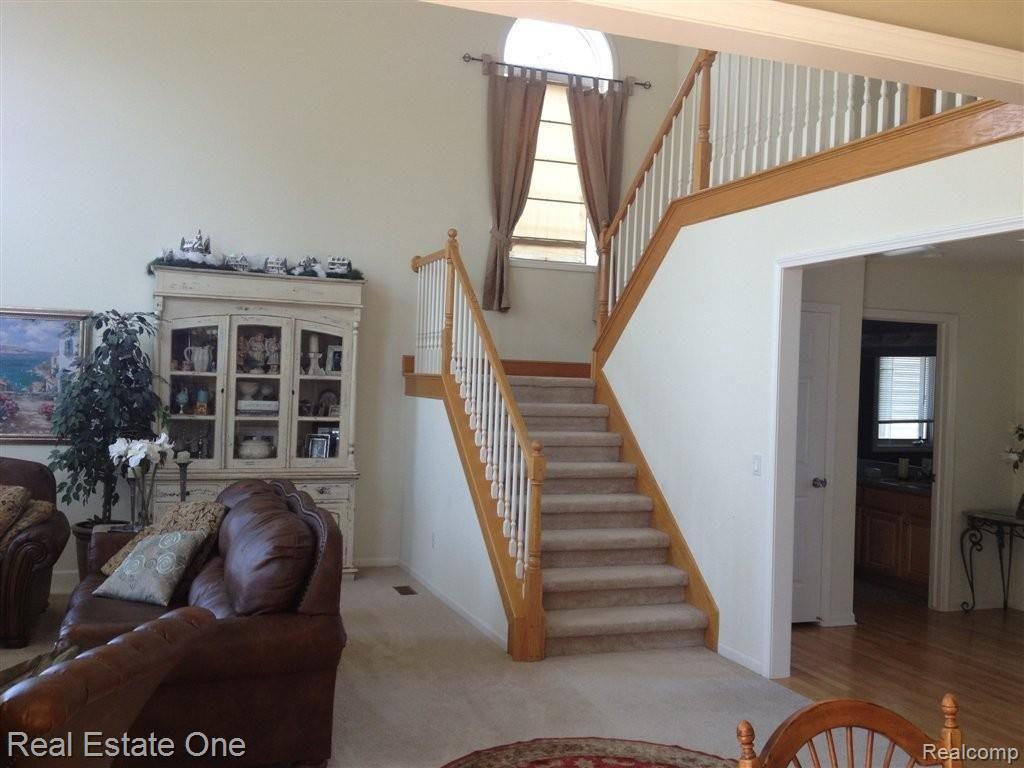 1218 Welland Drive Rochester, MI 48306 - Photo 11 of 24 10 open staircase.JPG