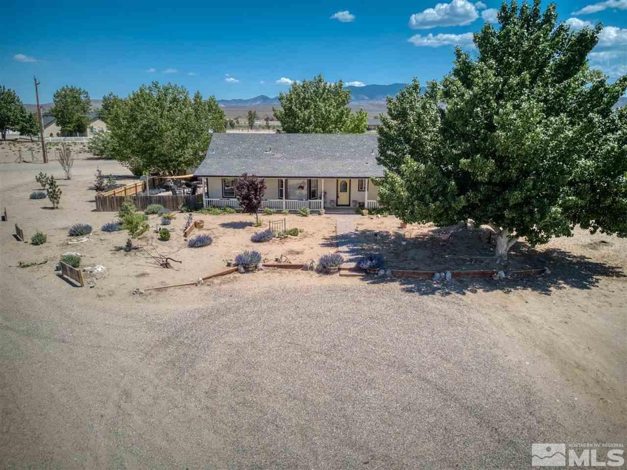 25 Kari Lane Smith, NV 89430 - Photo 7 of 29 Photo 7