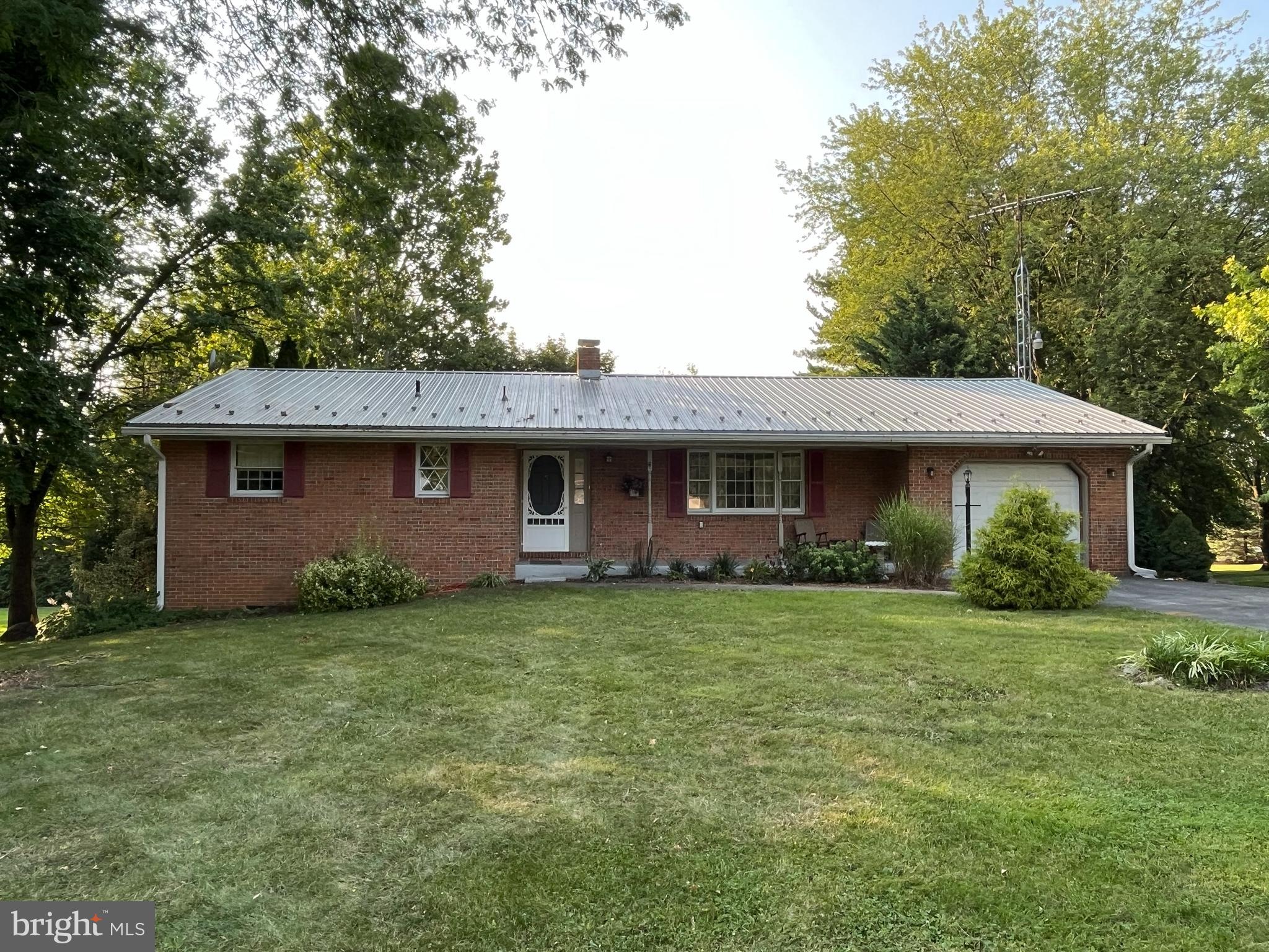2389 Scotland Road Chambersburg, PA 17201 - Photo 1 of 46 Gallery Image 1