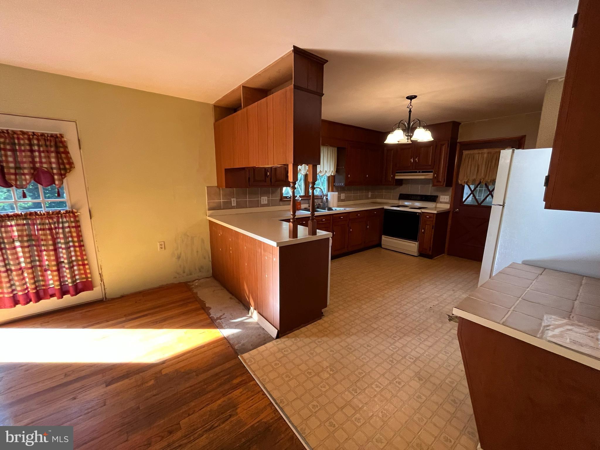 2389 Scotland Road Chambersburg, PA 17201 - Photo 21 of 46 Gallery Image 21