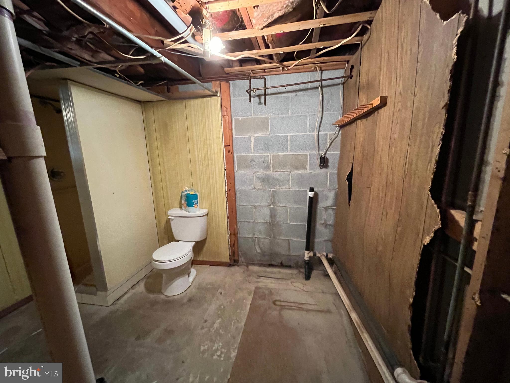 2389 Scotland Road Chambersburg, PA 17201 - Photo 40 of 46 Partial bath LL