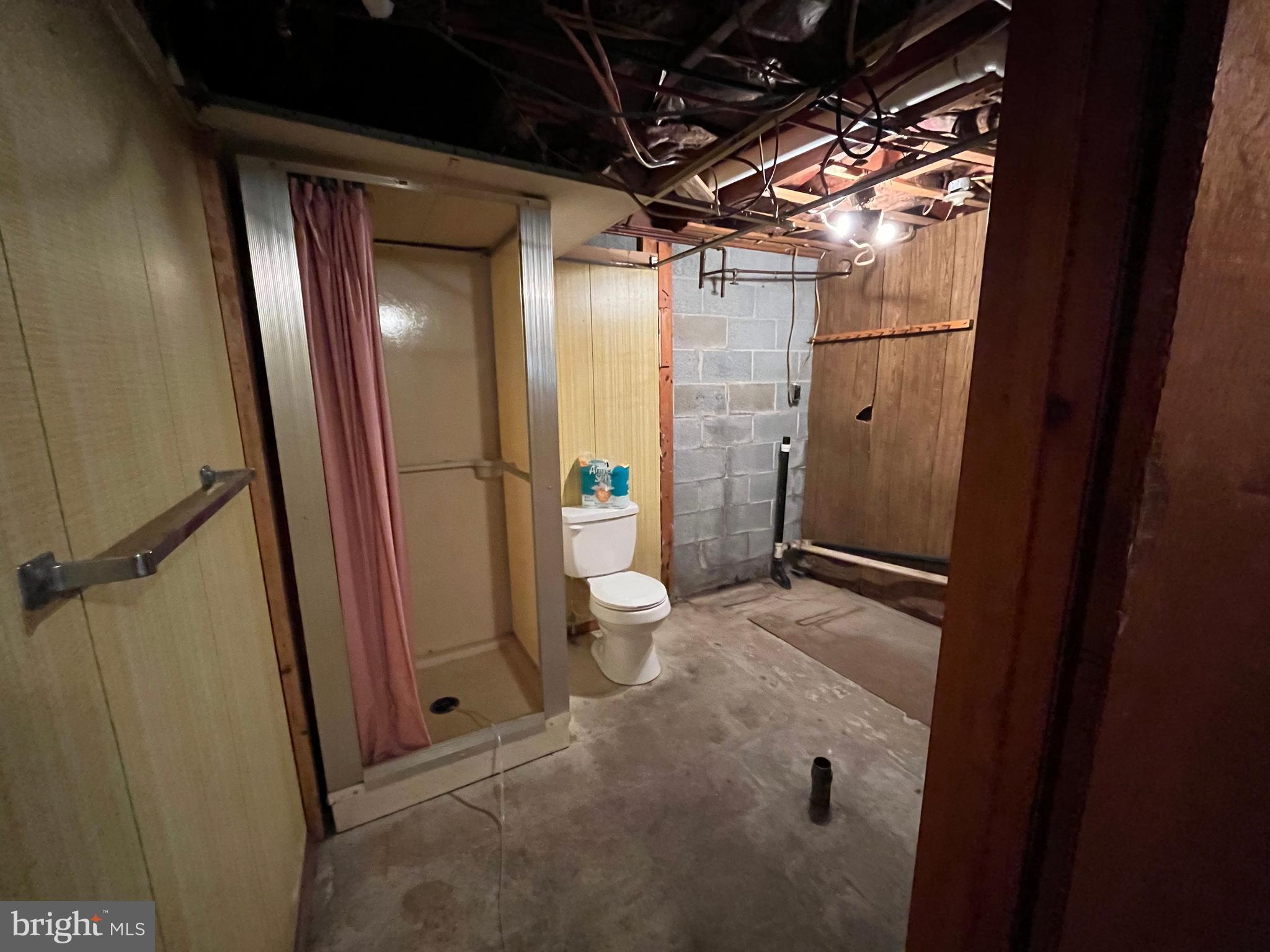 2389 Scotland Road Chambersburg, PA 17201 - Photo 41 of 46 Partial bath LL