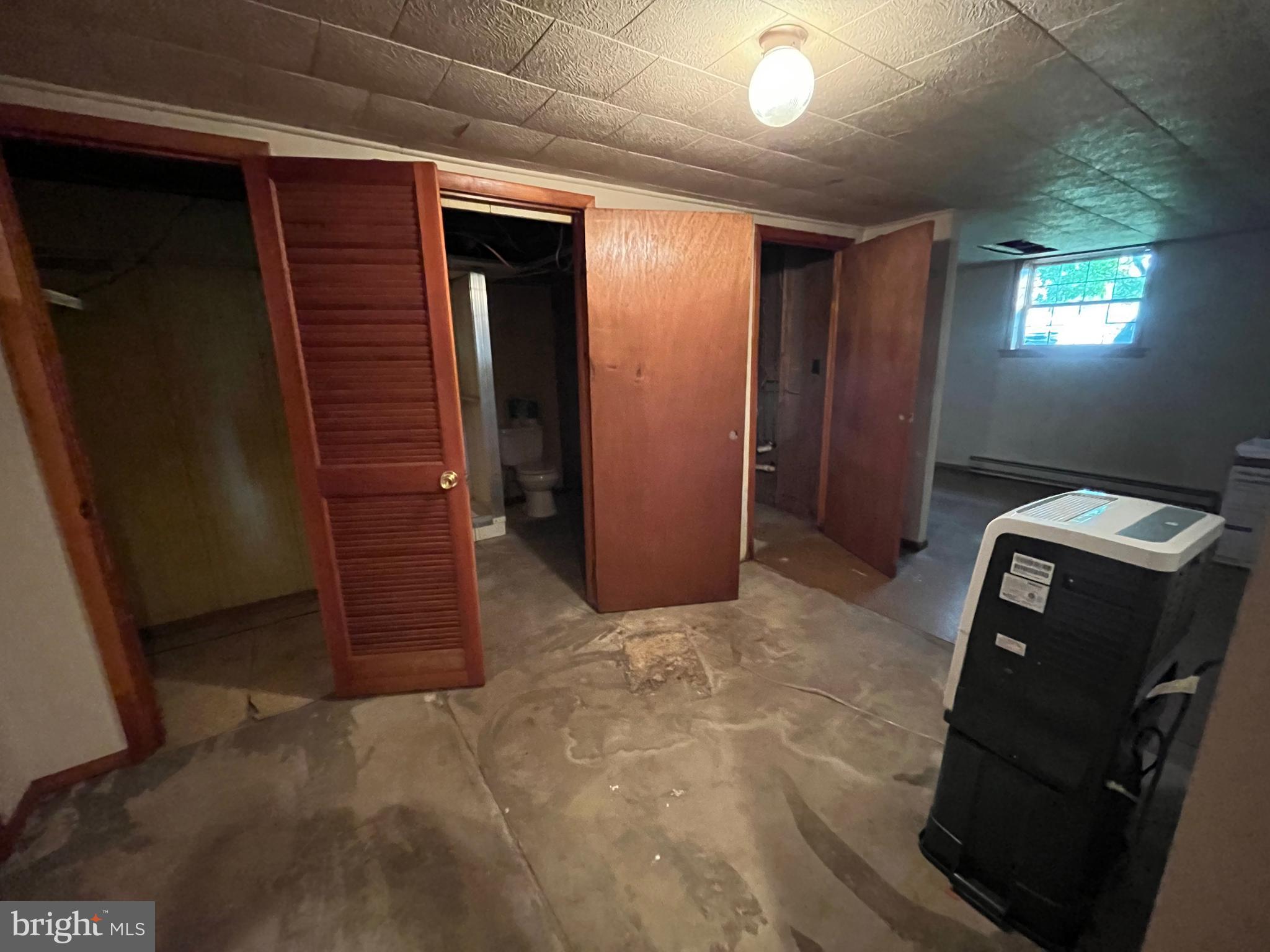 2389 Scotland Road Chambersburg, PA 17201 - Photo 43 of 46 Closets LL
