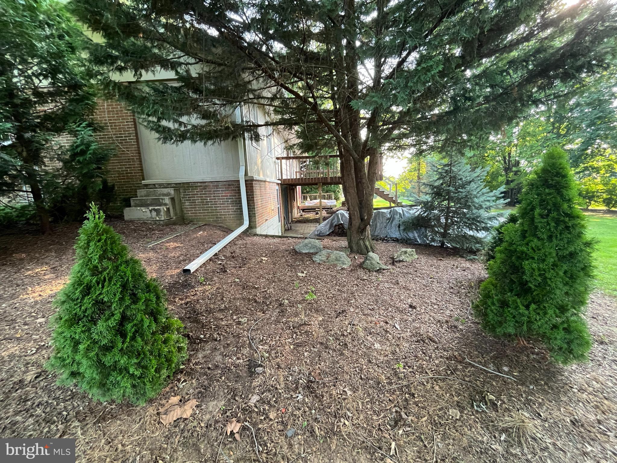 2389 Scotland Road Chambersburg, PA 17201 - Photo 6 of 46 rear corner