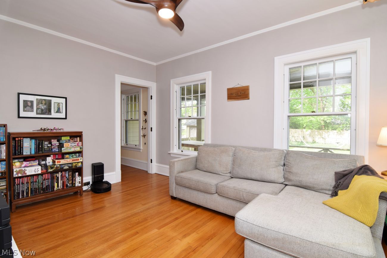 2868 Lee Road Cleveland, OH 44120 - Photo 14 of 35 Family Room