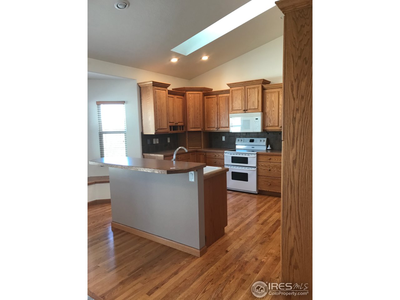 165 Ridge Road Eaton, CO 80615 - Photo 10 of 40 Gourmet kitchen