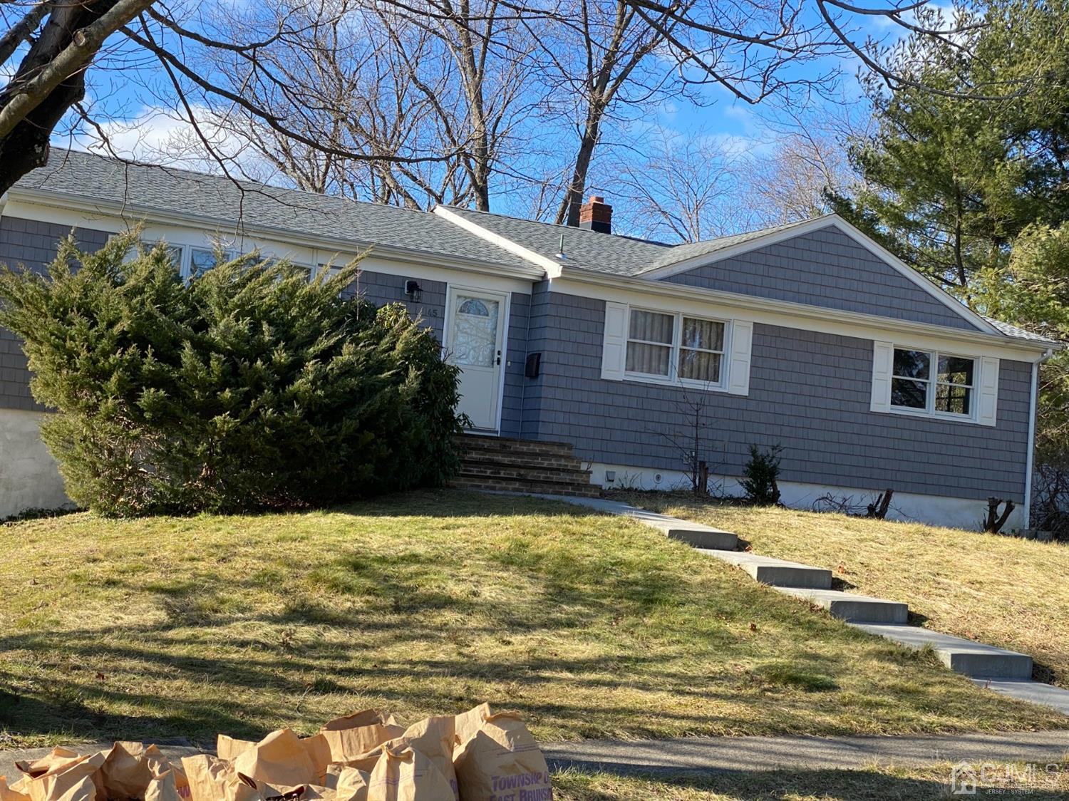 45 Landsdowne Road East Brunswick, NJ 08816 - Photo 2 of 5 Gallery Image 2