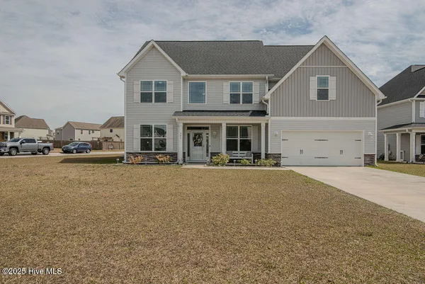 $2,500 | 301 Bear Run, Maple Hill, NC 28454