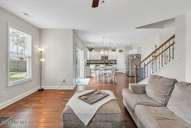 $2,500 | 301 Bear Run, Maple Hill, NC 28454