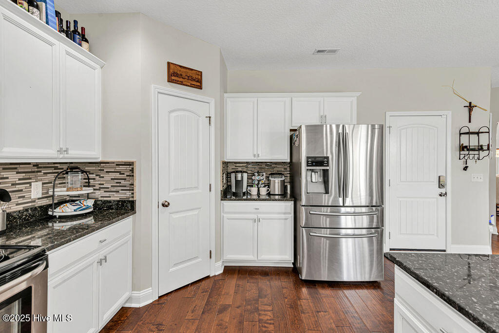 301 Bear Run Maple Hill, NC 28454 - Photo 20 of 51 DSC_2235