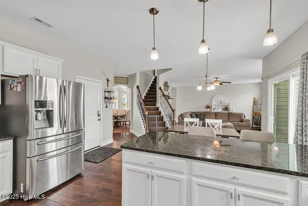 $2,500 | 301 Bear Run, Maple Hill, NC 28454
