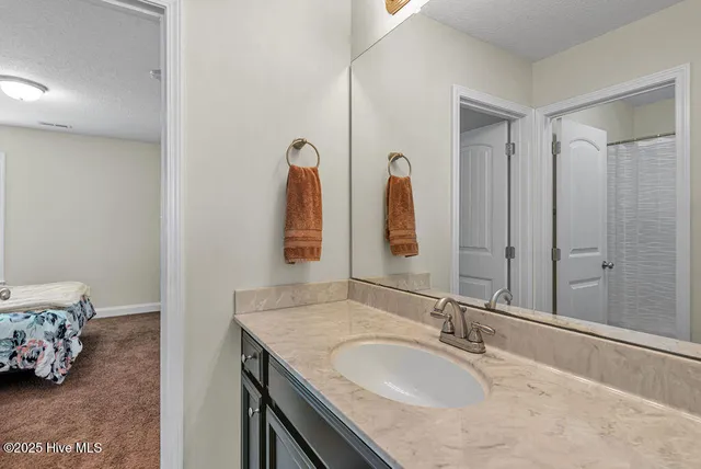 $2,500 | 301 Bear Run, Maple Hill, NC 28454