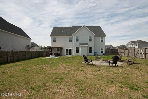 $2,500 | 301 Bear Run, Maple Hill, NC 28454