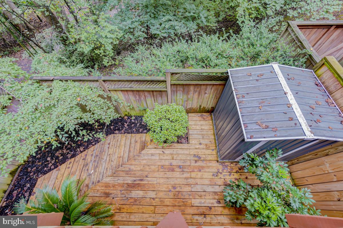 2251 Chestnut Burr Court Reston, VA 20191 - Photo 19 of 47 Gallery Image 19