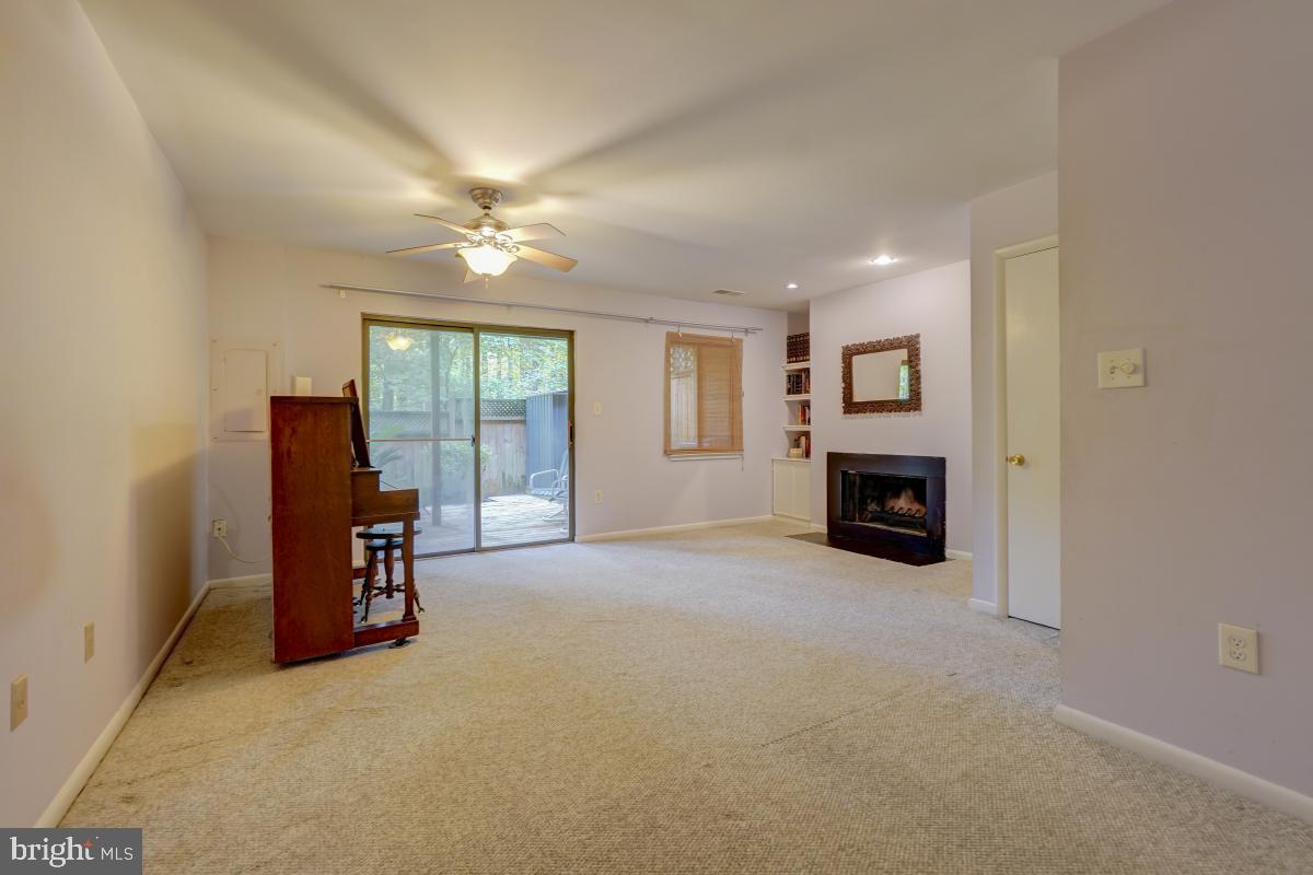 2251 Chestnut Burr Court Reston, VA 20191 - Photo 40 of 47 Gallery Image 40
