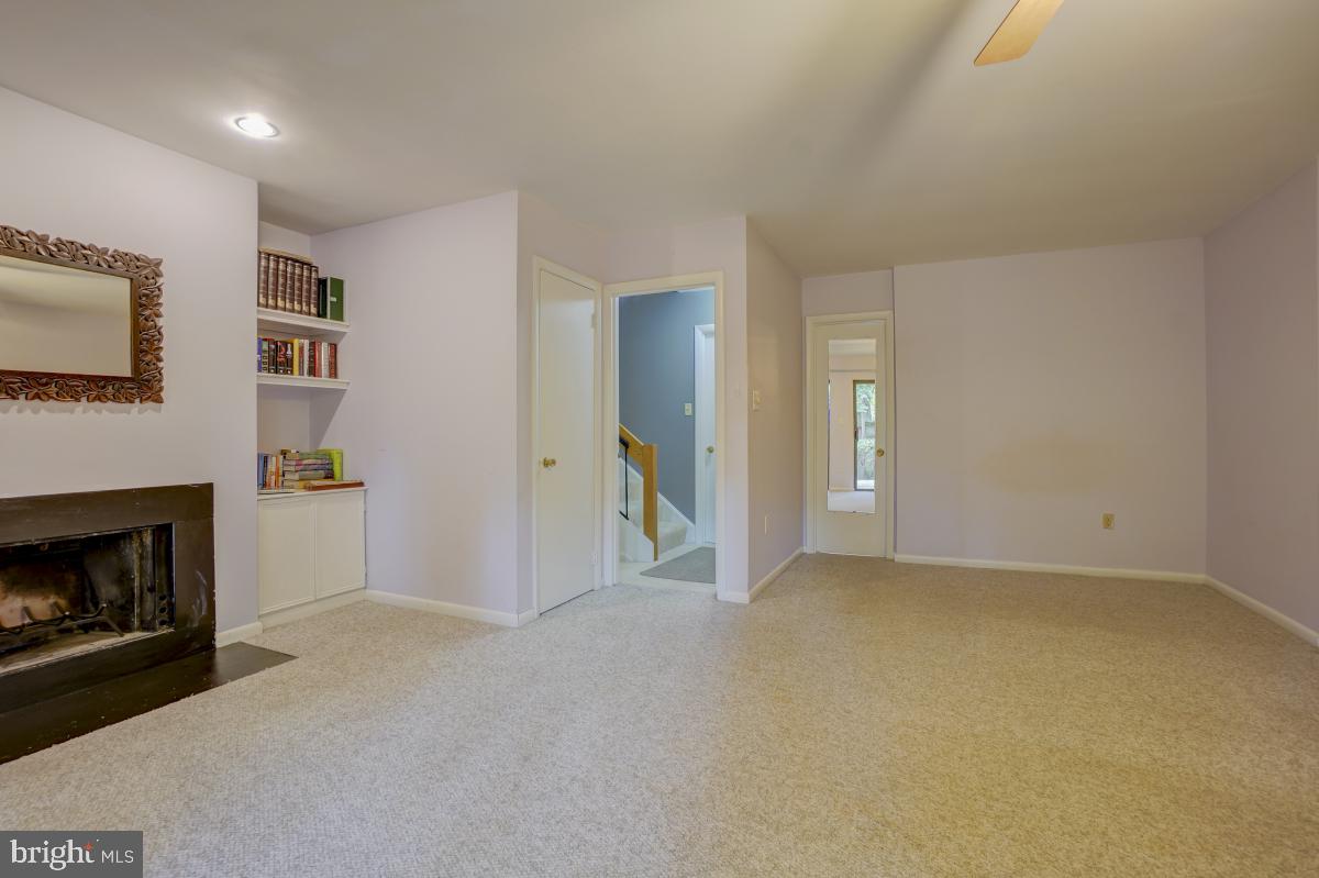2251 Chestnut Burr Court Reston, VA 20191 - Photo 41 of 47 Gallery Image 41