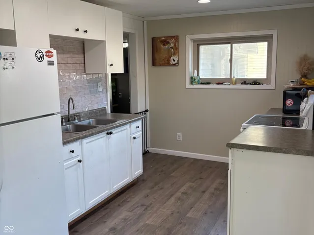 $169,900 | 453 Michigan Street, Clayton, IN 46118