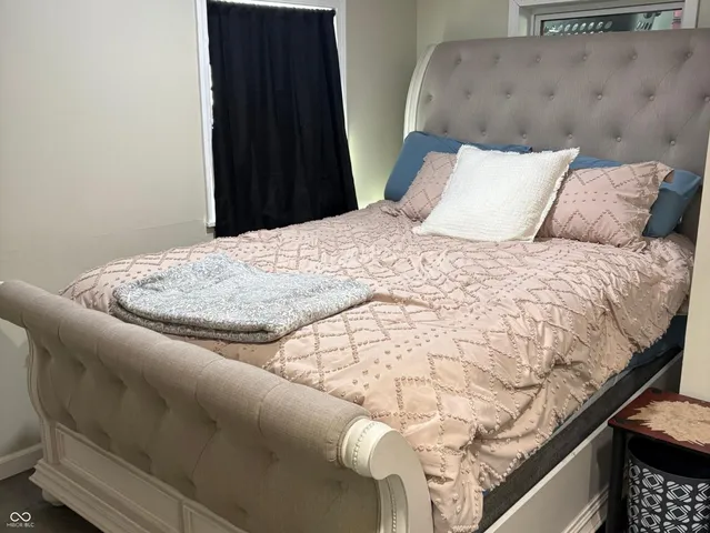 $169,900 | 453 Michigan Street, Clayton, IN 46118