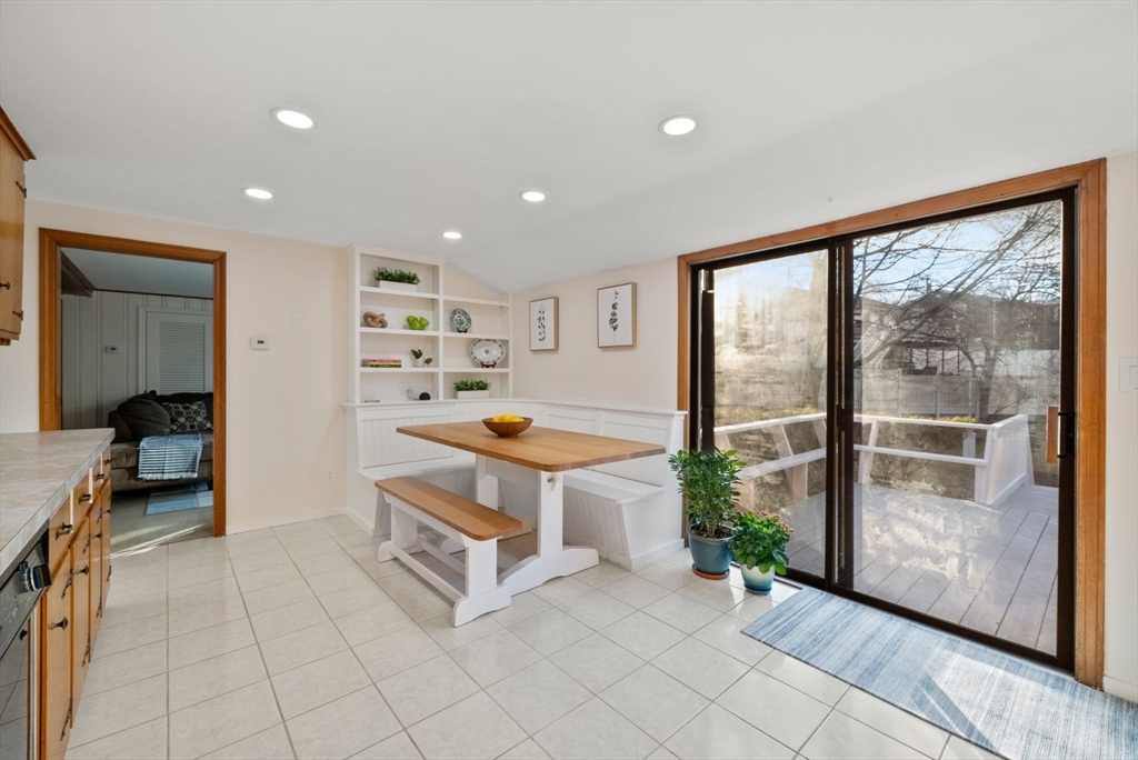 6 Windsor Road Stoneham, MA 02180 - Photo 10 of 42 Gallery Image 10