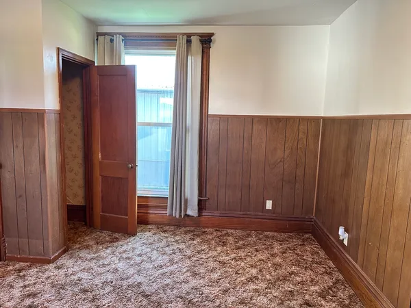 $157,000 | 437 Harrison Street, Miles, IA 52064