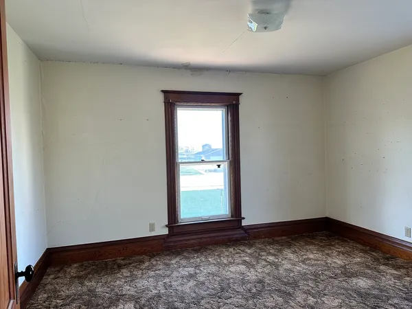 $157,000 | 437 Harrison Street, Miles, IA 52064