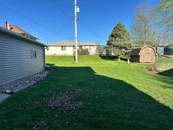 $157,000 | 437 Harrison Street, Miles, IA 52064