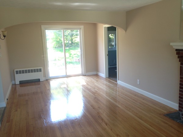 6 Manor Road Auburn, MA 01501 - Photo 6 of 14 Gallery Image 6