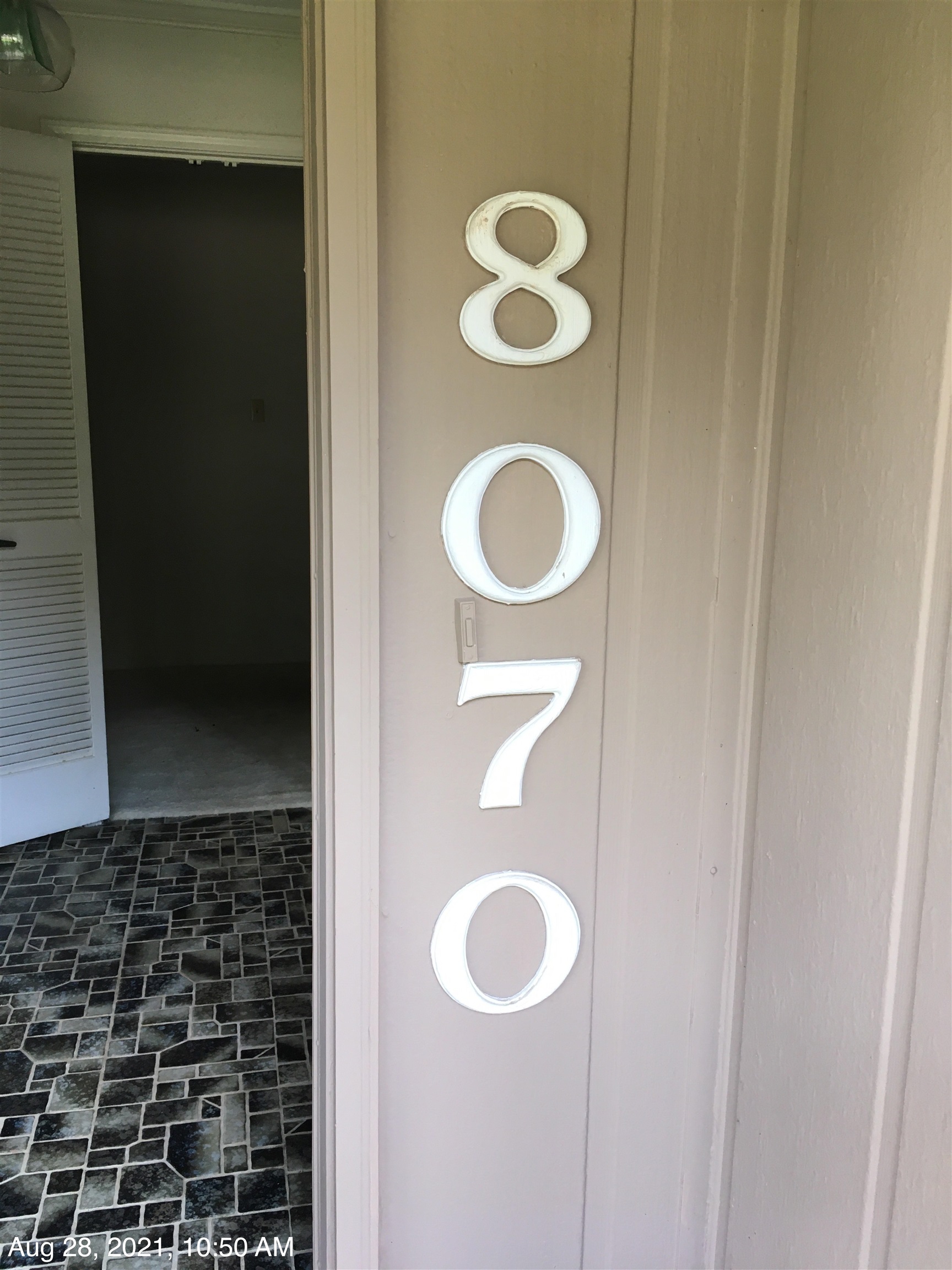 8070 Neshoba Road Germantown, TN 38138 - Photo 2 of 21 Gallery Image 2