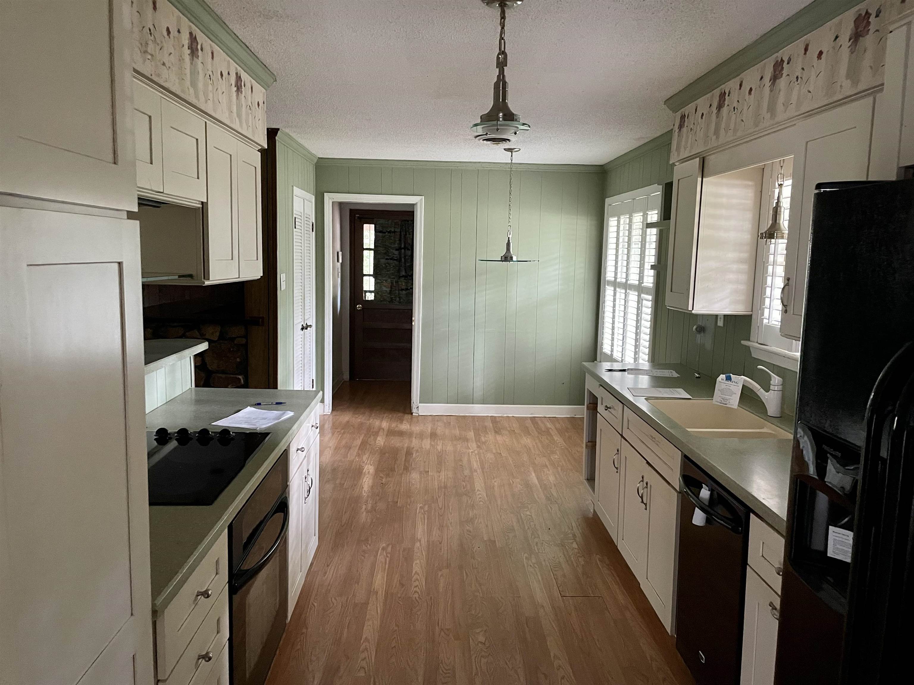 8070 Neshoba Road Germantown, TN 38138 - Photo 7 of 21 Gallery Image 7