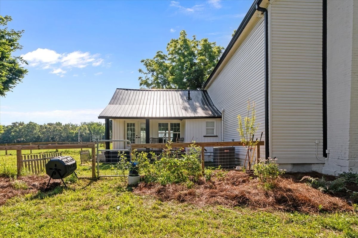 1030 Upper Creek Road Vanleer, TN 37181 - Photo 28 of 38
