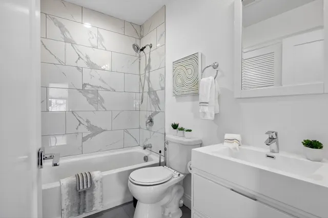 $629,000 | 301 Saratoga Street, Unit 2, Boston, MA 02128