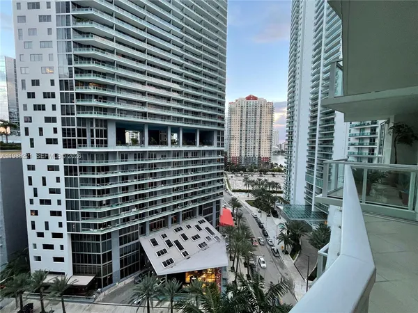 a picture of a city view