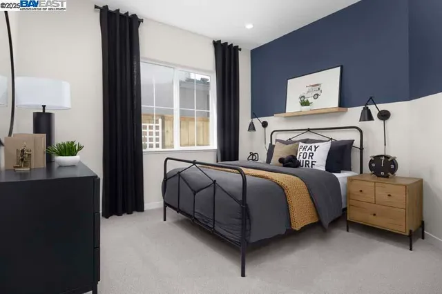 $1,193,762 | 527-527 East Fiorino Street, Tracy, CA 95391