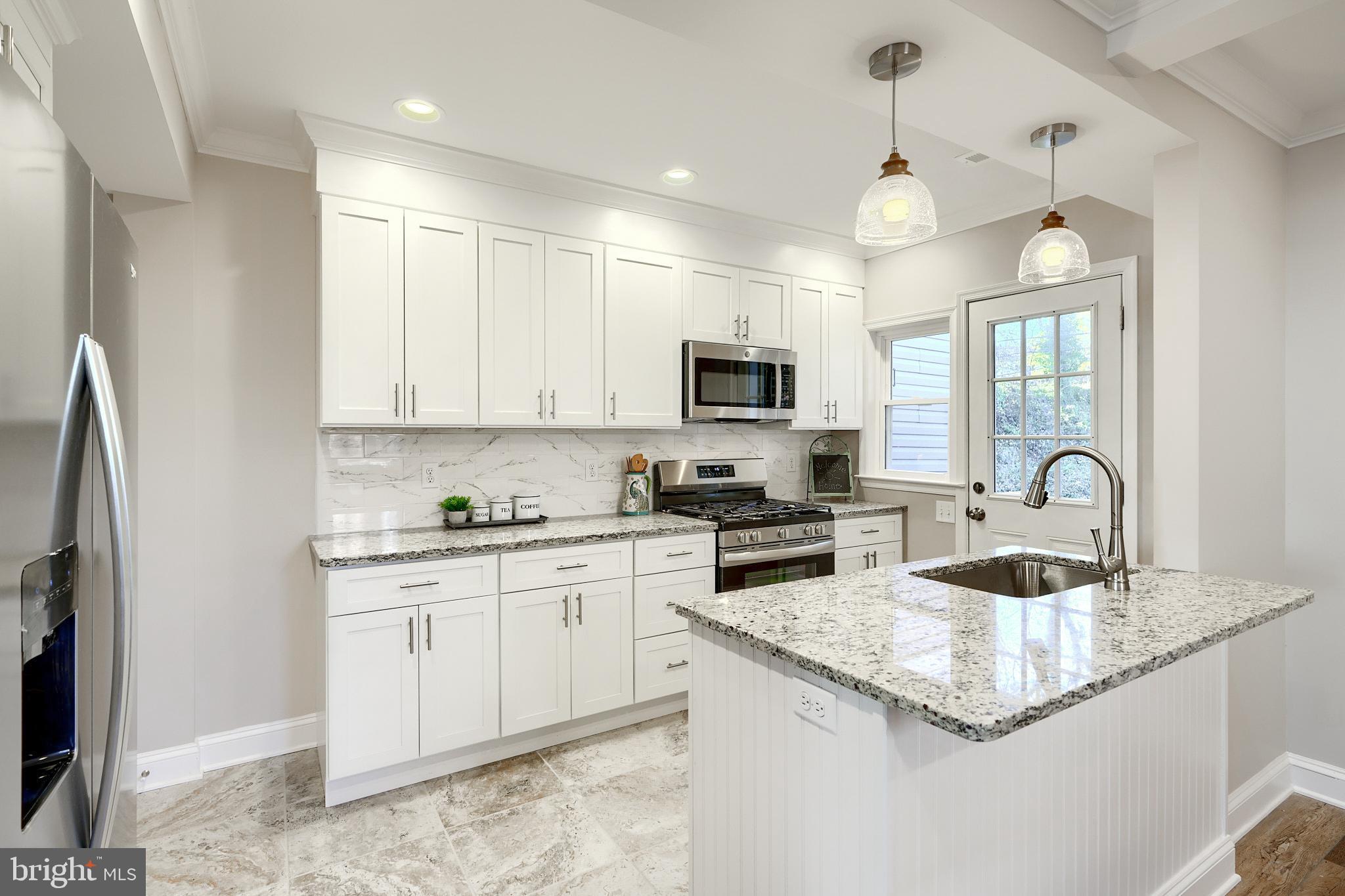 4313 Hamilton Avenue Baltimore, MD 21206 - Photo 13 of 45 Kitchen