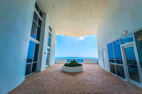 $1,165,000 | 18201 Collins Avenue, Unit 3301A, North Miami Beach, FL 33160