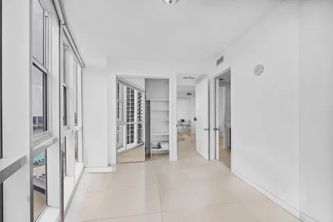 $1,165,000 | 18201 Collins Avenue, Unit 3301A, North Miami Beach, FL 33160
