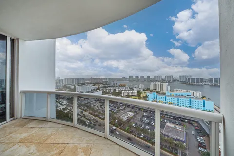 $1,165,000 | 18201 Collins Avenue, Unit 3301A, North Miami Beach, FL 33160