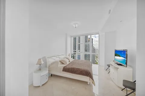 $1,165,000 | 18201 Collins Avenue, Unit 3301A, North Miami Beach, FL 33160