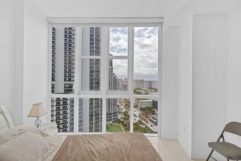 $1,165,000 | 18201 Collins Avenue, Unit 3301A, North Miami Beach, FL 33160